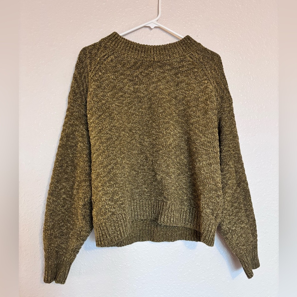Universal Thread Olive Green Knit Crew Neck Sweater